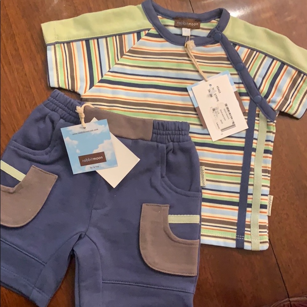 NWT rabbit moon baby outfit (top + shorts)